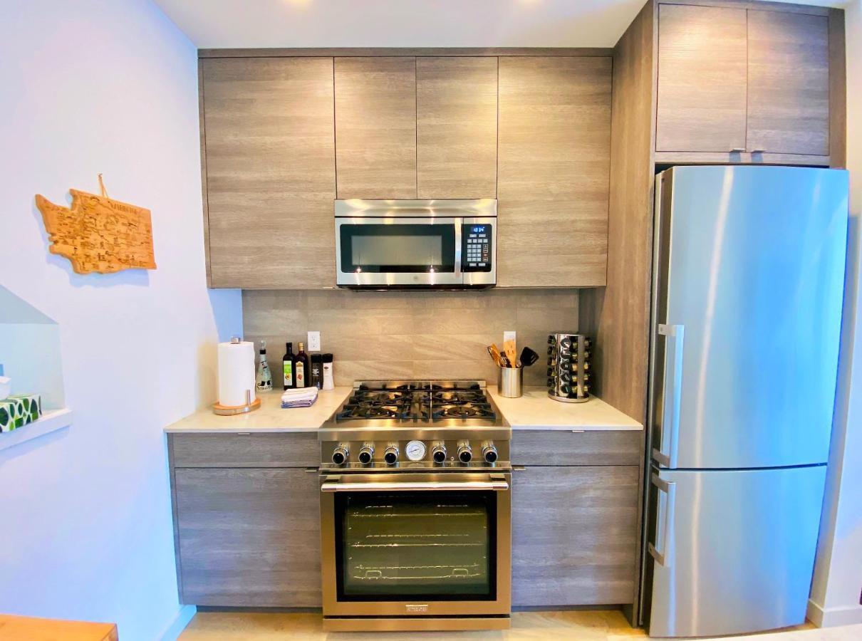 Modern Ballard Townhouse - 92 Walkscore & Rooftop! سياتل المظهر الخارجي الصورة